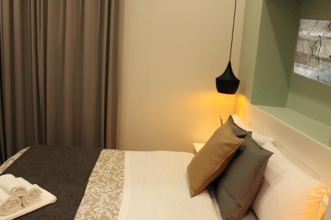 Residenza La Scala Bed & Breakfast Наполи Екстериор снимка